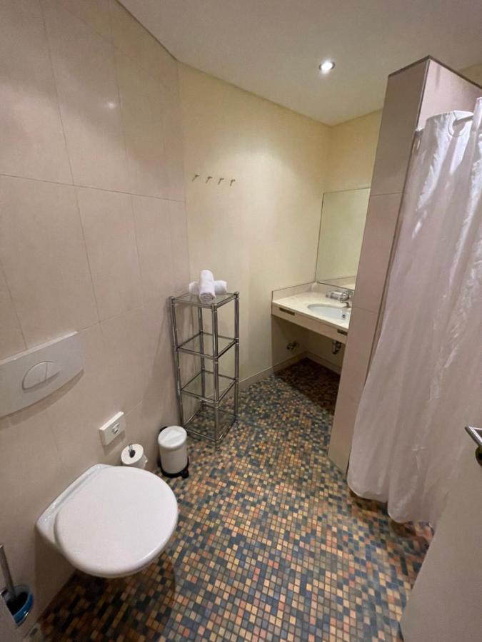 Nordseehotel Benser Hof Am Hafen بينسيرسيال المظهر الخارجي الصورة