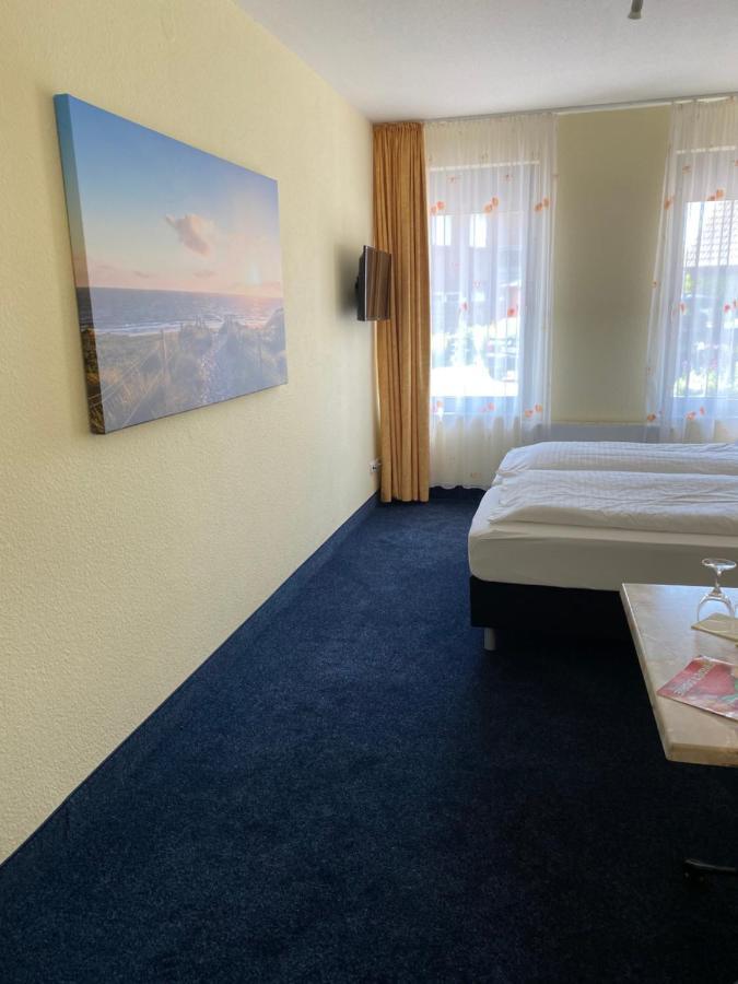 Nordseehotel Benser Hof Am Hafen بينسيرسيال المظهر الخارجي الصورة