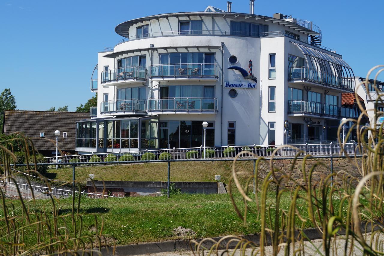 Nordseehotel Benser Hof Am Hafen بينسيرسيال المظهر الخارجي الصورة